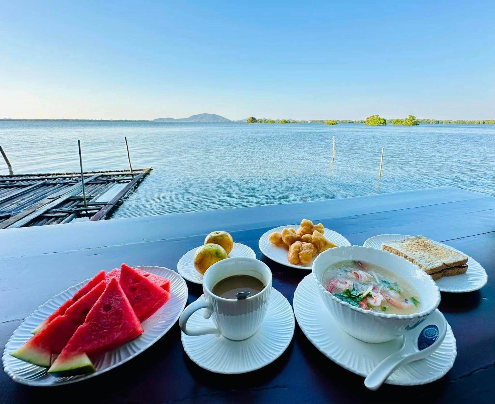 Meena Resort Chanthaburi Exterior foto